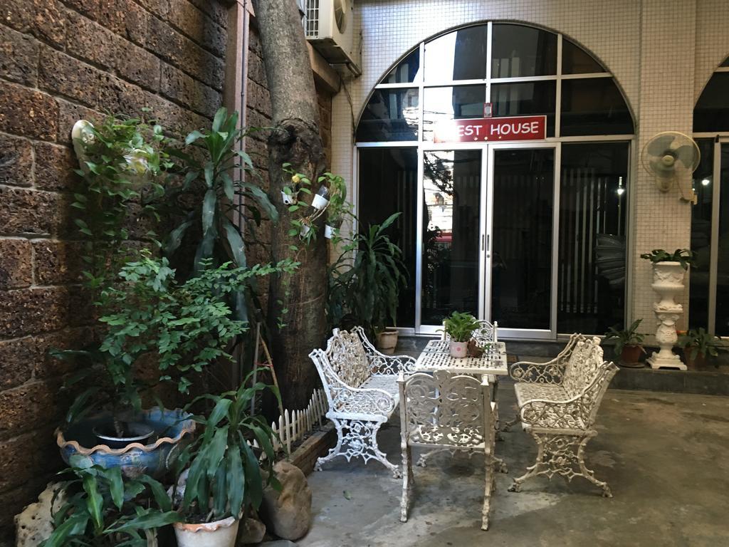 The Grand Palace Hostel Bangkok Bagian luar foto